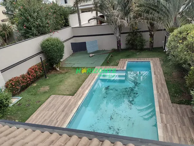 Casa com 420m² 4 quartos e 5 banheiros, à venda, no bairro Urbanova em São José dos Campos