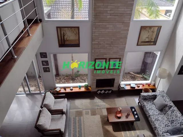 Casa com 420m² 4 quartos e 5 banheiros, à venda, no bairro Urbanova em São José dos Campos