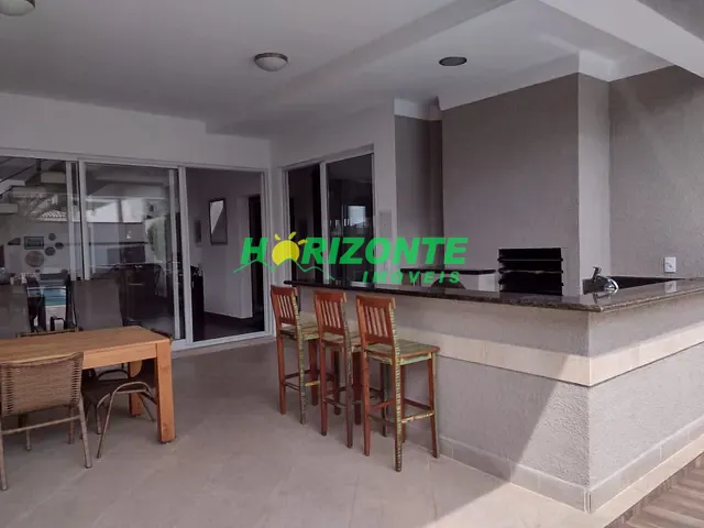 Casa com 420m² 4 quartos e 5 banheiros, à venda, no bairro Urbanova em São José dos Campos