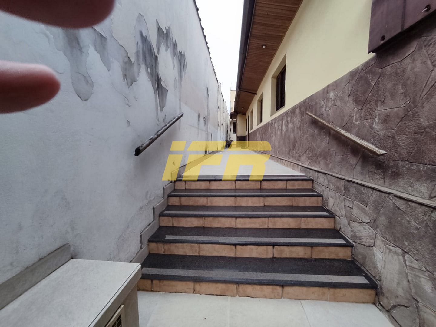 Casa, 6 quartos, 254 m² - Foto 2