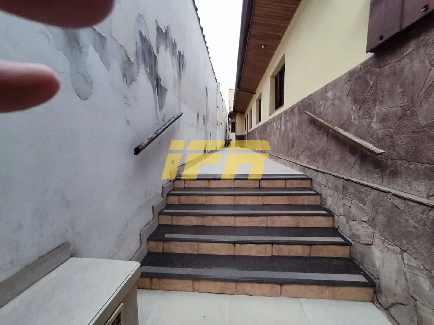 Casa, 6 quartos, 254 m² - Foto 2