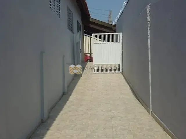 Casa 4 quartos e 1 banheiro, à venda, no bairro Vila Rio Branco em Jundiaí