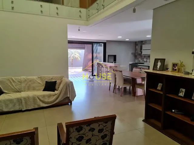 Casa com 324m² 3 quartos e 4 banheiros, à venda, no bairro Parque Residencial do Lago em Votuporanga