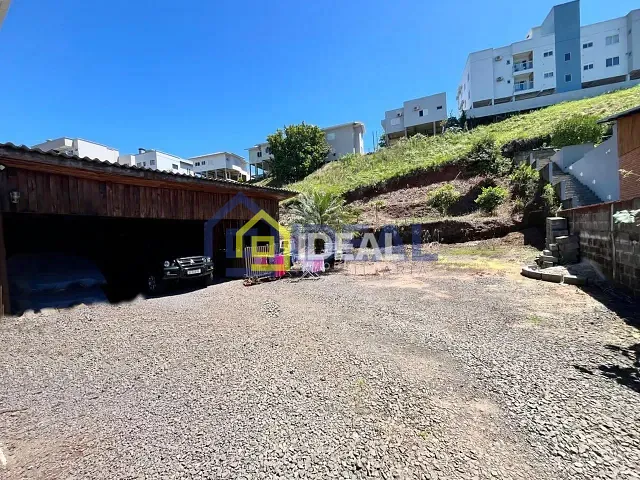 Casa 2 quartos e 1 banheiro, à venda, no bairro Parque de Exposições em Concórdia