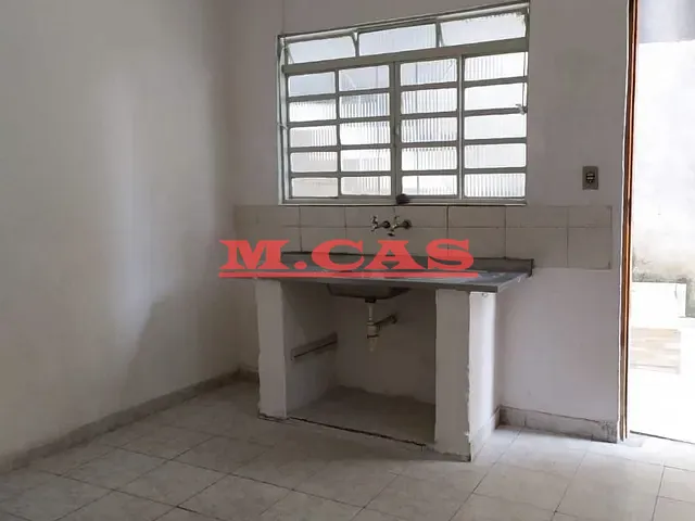 Casa com 100m² 2 quartos e 1 banheiro, para alugar, no bairro Vila Carmem em São Paulo