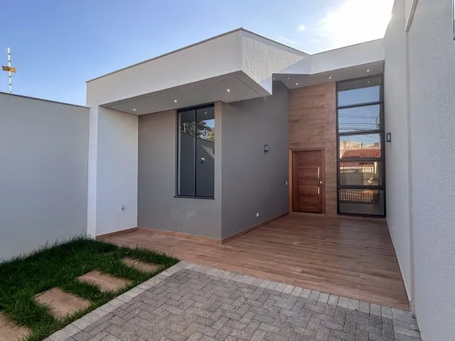 Casa com 180m² 3 quartos e 2 banheiros, à venda, no bairro Jardim Burle Marx em Londrina