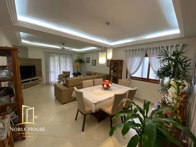 Casa 4 quartos e 6 banheiros, à venda, no bairro Bosque em Vinhedo