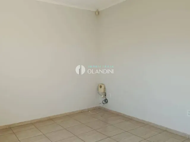Casa com 200m² 2 quartos e 1 banheiro, à venda ou para alugar, no bairro Jardim Bela Vista II em Artur Nogueira
