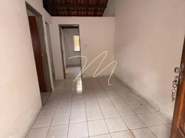 Casa 2 quartos e 2 banheiros, à venda, no bairro Hernani Sá em Ilhéus
