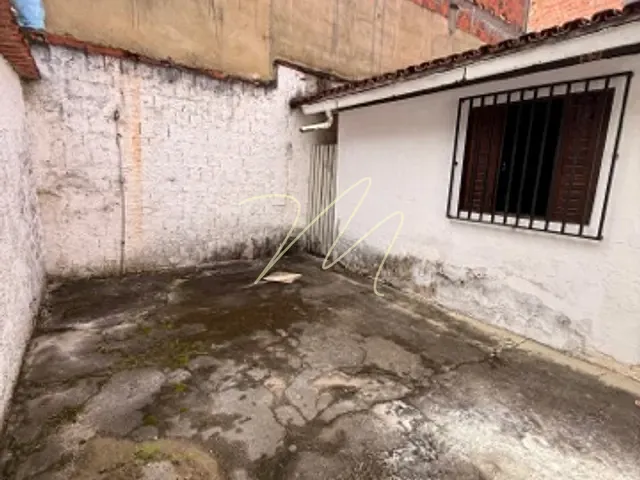 Casa 2 quartos e 2 banheiros, à venda, no bairro Hernani Sá em Ilhéus