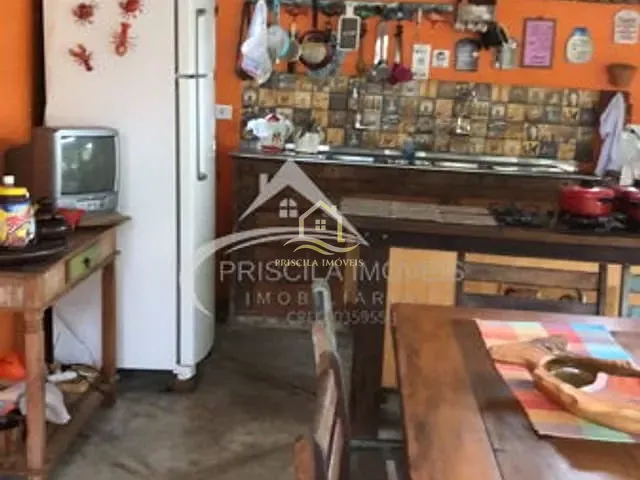 Casa com 800m² 2 quartos e 2 banheiros, à venda, no bairro Boracéia em Bertioga