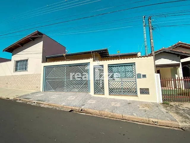 Casa com 207m² 3 quartos e 2 banheiros, à venda, no bairro Vila Esperança em Itapira