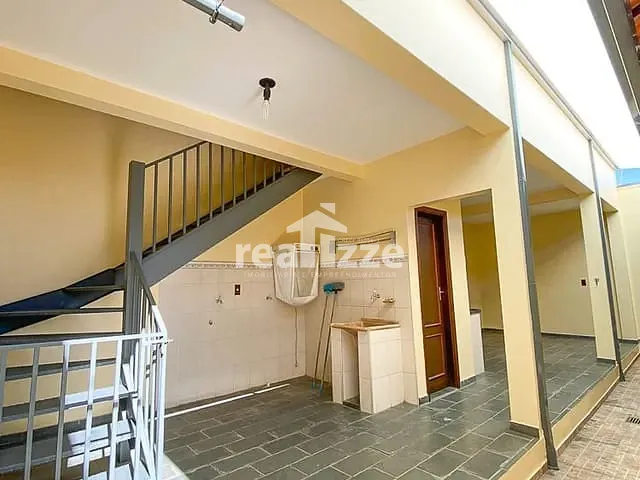 Casa com 207m² 3 quartos e 2 banheiros, à venda, no bairro Vila Esperança em Itapira