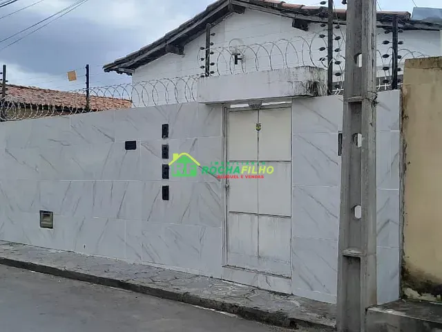 Casa com 148m² 3 quartos e 1 banheiro, à venda, no bairro Primavera em Teresina