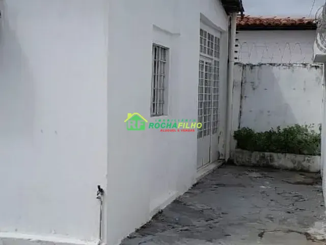 Casa com 148m² 3 quartos e 1 banheiro, à venda, no bairro Primavera em Teresina