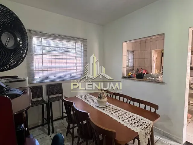 Casa 2 quartos e 2 banheiros, à venda, no bairro Cidade Jardim em Rio Claro