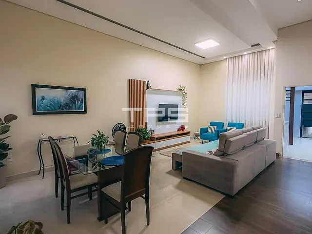 Casa 3 quartos e 3 banheiros, à venda, no bairro Jardim Bela Vista em Guaratinguetá