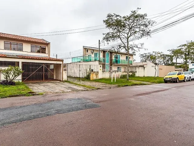 Casa com 120m² 3 quartos e 3 banheiros, para alugar, no bairro Tarumã em Curitiba