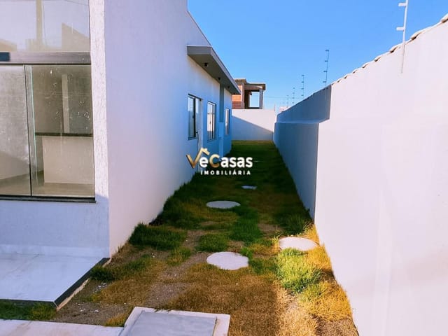 Casa com 100m² 3 quartos e 2 banheiros, à venda, no bairro Verdes Mares em Rio das Ostras