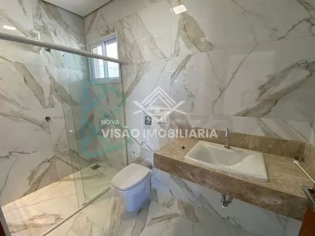 Casa com 360m², à venda, no bairro Aquarela das Artes em Sinop