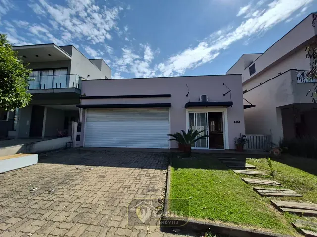 Casa com 360m² 2 quartos e 3 banheiros, para alugar, no bairro Flor da Aldeia em Holambra