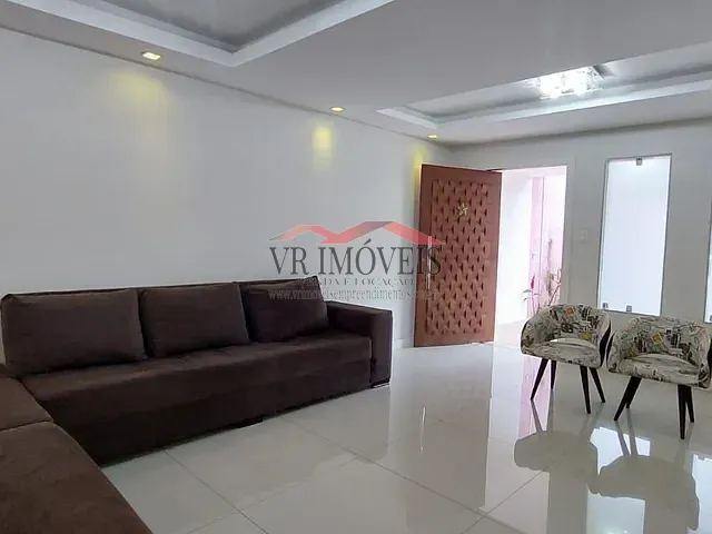 Casa com 366m² 4 quartos e 3 banheiros, à venda, no bairro Morada da Colina em Volta Redonda