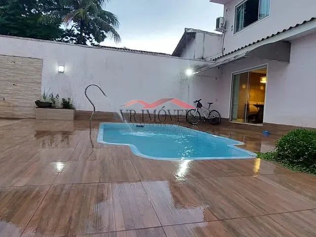 Casa com 366m² 4 quartos e 3 banheiros, à venda, no bairro Morada da Colina em Volta Redonda