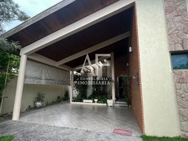 Casa com 438m² 3 quartos e 2 banheiros, à venda, no bairro Esplanada Independência em Taubaté