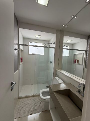 Casa com 480m² 4 quartos e 2 banheiros, à venda, no bairro Parque Califórnia em Avenida Alberto Lamego