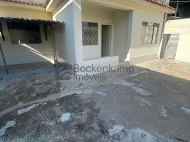 Casa 3 quartos e 1 banheiro, para alugar, no bairro Água Limpa em Volta Redonda