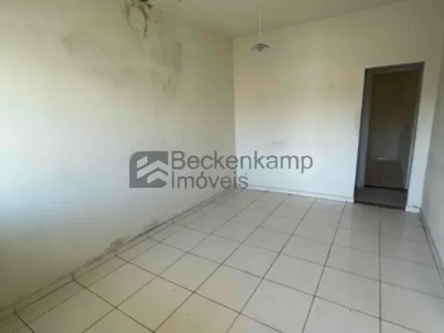 Casa 3 quartos e 1 banheiro, para alugar, no bairro Água Limpa em Volta Redonda