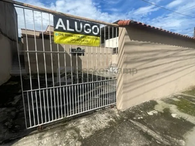 Casa 3 quartos e 1 banheiro, para alugar, no bairro Água Limpa em Volta Redonda