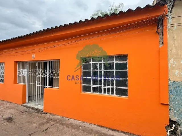 Casa 2 quartos e 1 banheiro, para alugar, no bairro Dom Bosco em Corumbá