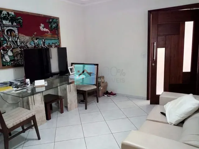 Casa com 300m² 4 quartos e 3 banheiros, à venda, no bairro Cidade Morumbi em São José dos Campos