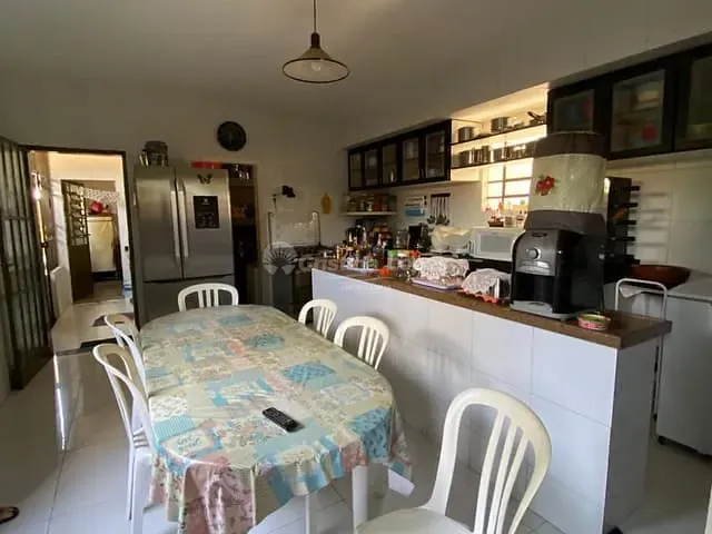 Casa com 376m² 4 quartos e 5 banheiros, à venda, no bairro Fátima em Teresina