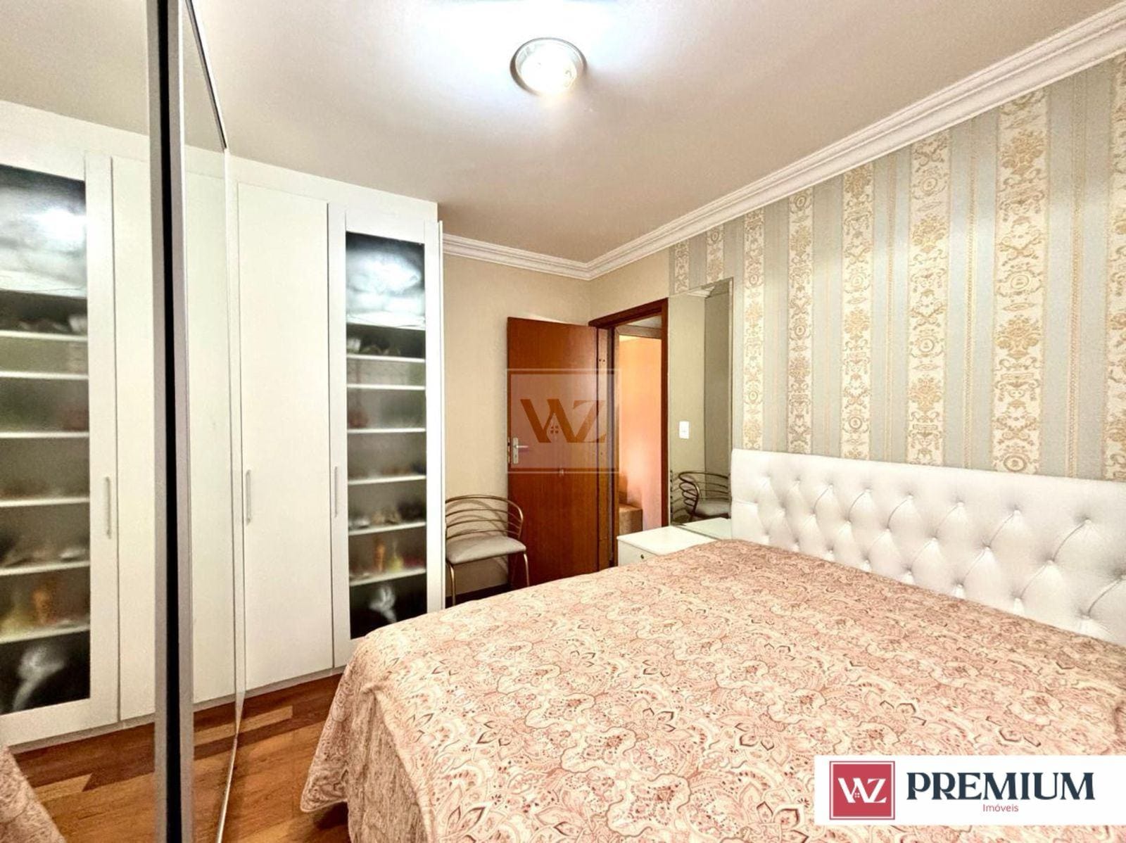 Casa à venda com 3 quartos, 10m² - Foto 33