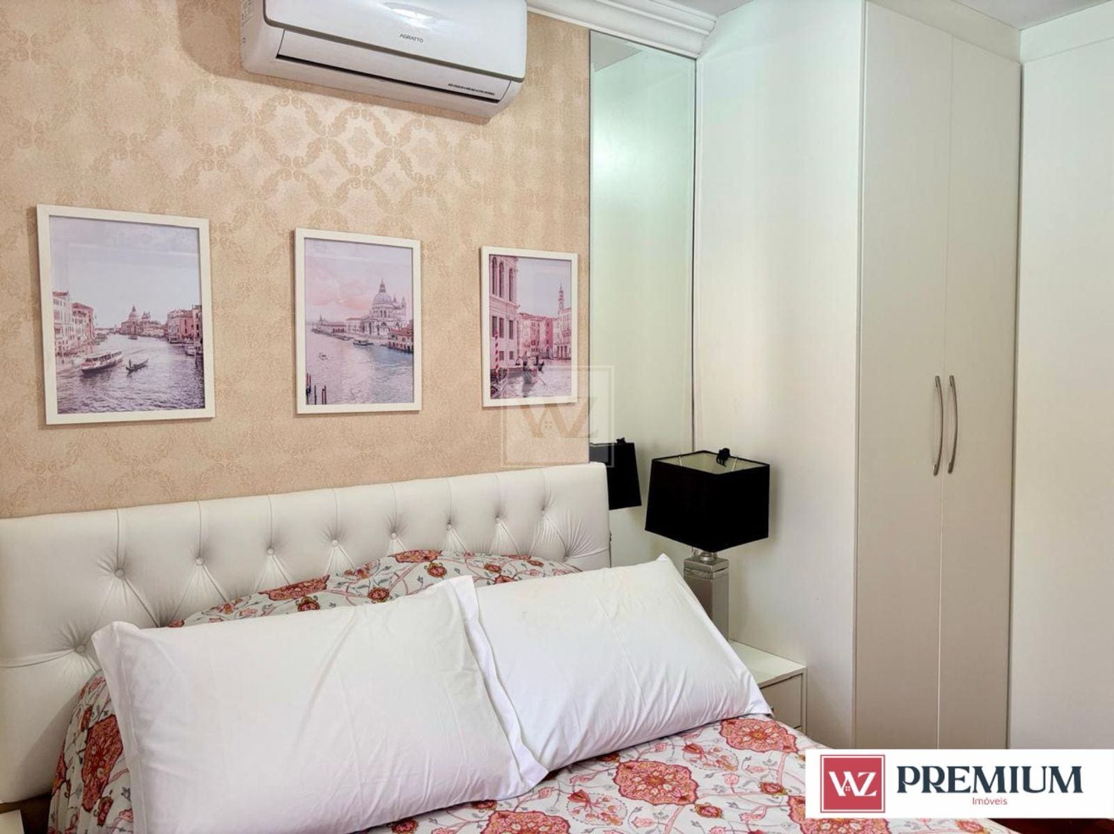 Casa à venda com 3 quartos, 10m² - Foto 36