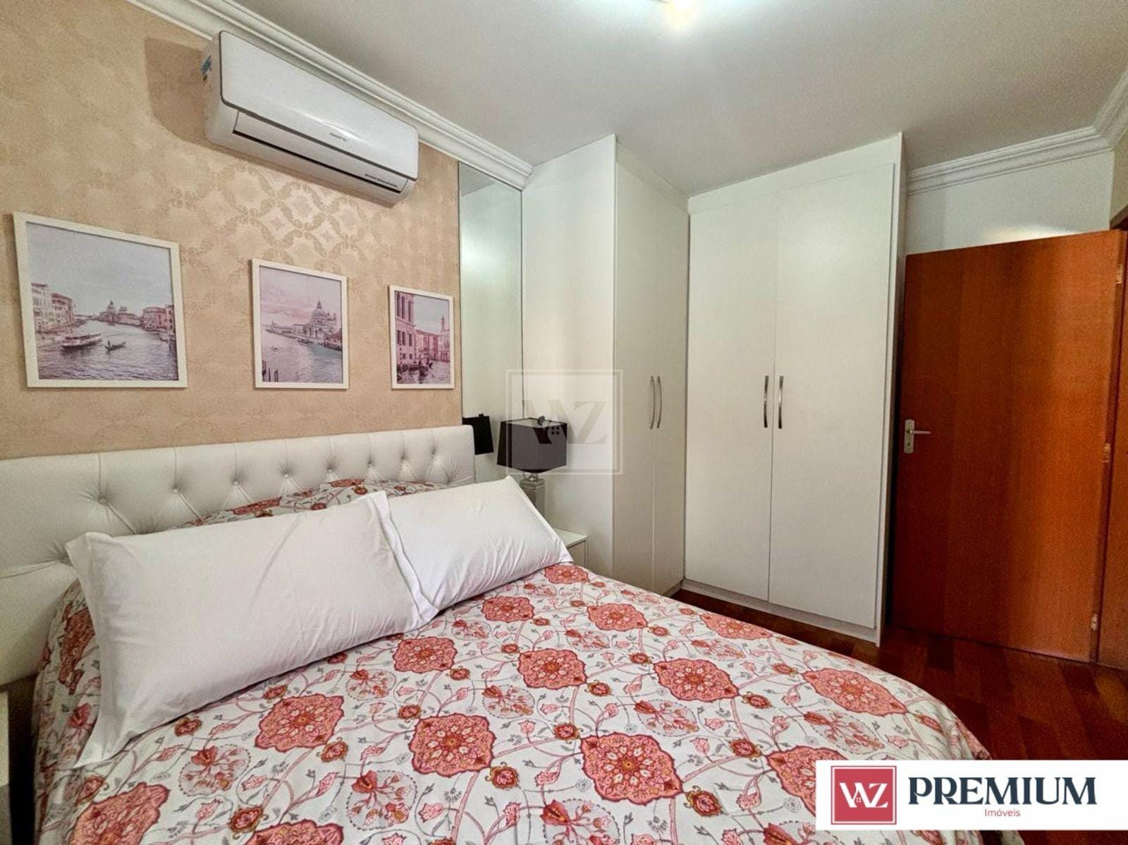 Casa à venda com 3 quartos, 10m² - Foto 39