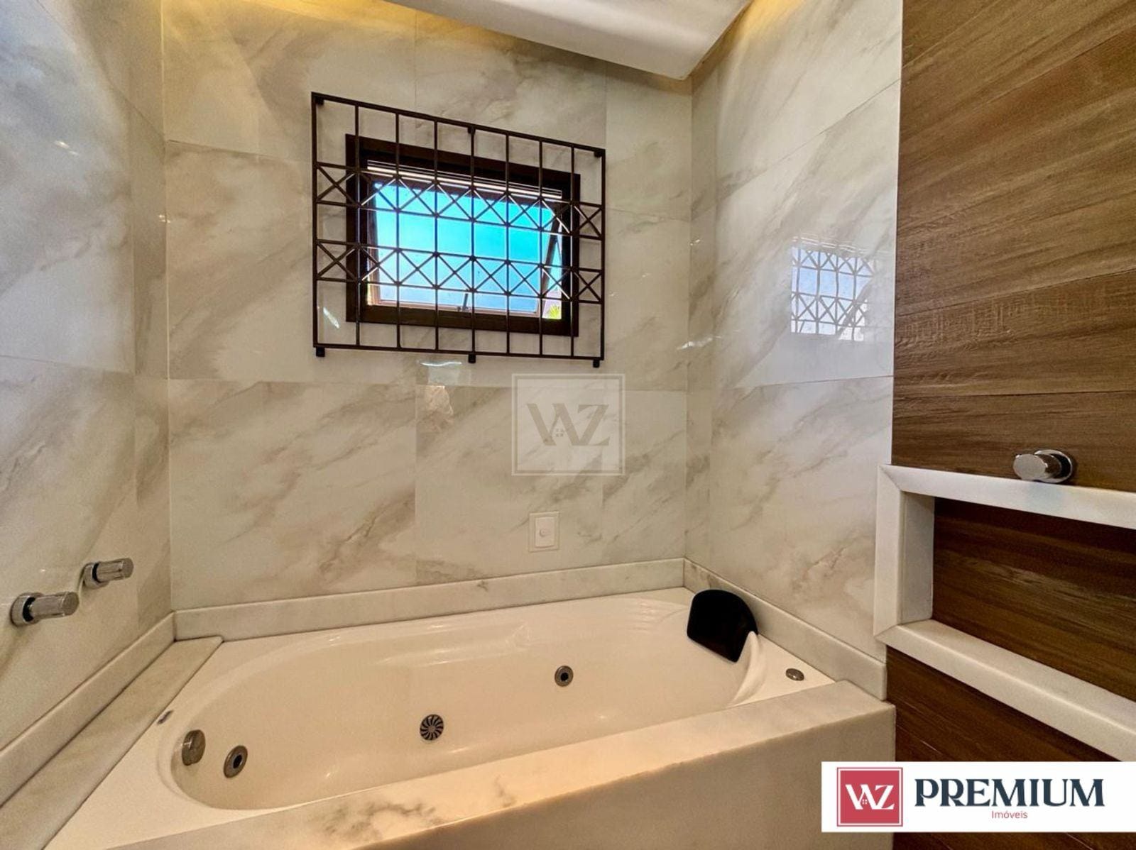 Casa à venda com 3 quartos, 10m² - Foto 44