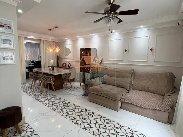 Casa 3 quartos e 3 banheiros, à venda, no bairro Jardim Petrópolis em Cotia