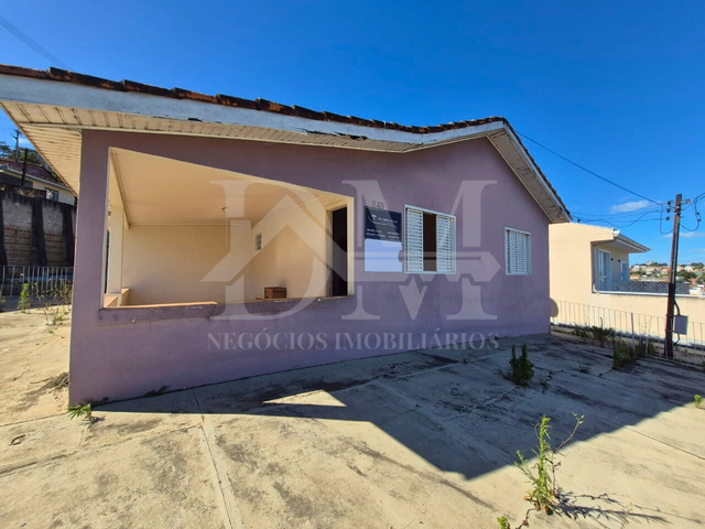 Casa com 577m² 3 quartos e 2 banheiros, à venda, no bairro Fluviópolis em Jaguariaíva