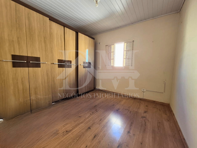 Casa com 577m² 3 quartos e 2 banheiros, à venda, no bairro Fluviópolis em Jaguariaíva
