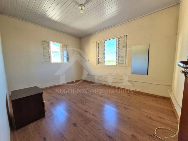 Casa com 577m² 3 quartos e 2 banheiros, à venda, no bairro Fluviópolis em Jaguariaíva