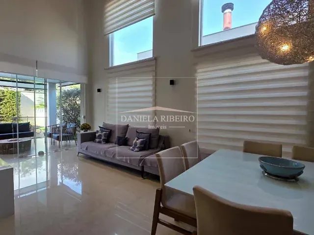 Casa com 373m² 4 quartos e 5 banheiros, à venda, no bairro Vivendas do Arvoredo em Londrina