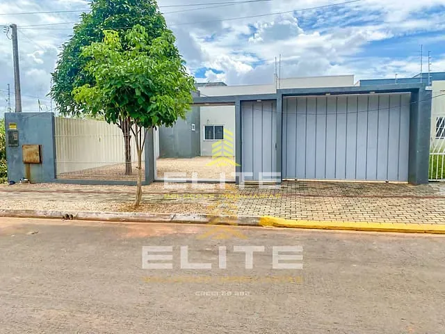 Casa 2 quartos e 3 banheiros, à venda, no bairro Santa Clara em Sorriso