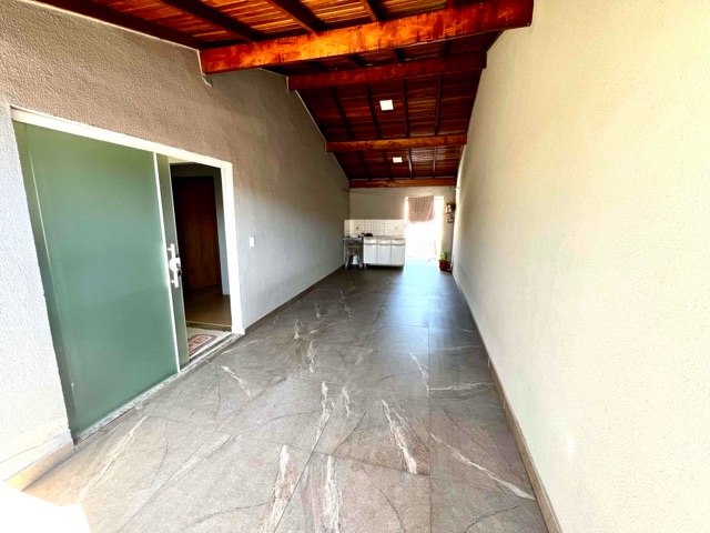 Casa com 265m² 3 quartos e 3 banheiros, à venda, no bairro Ideal em Londrina