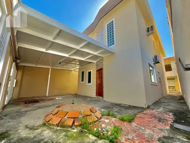Casa com 280m² 5 quartos e 4 banheiros, à venda, no bairro Santa Eugênia em Nova Iguaçu