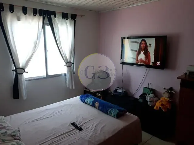 Casa 2 quartos e 2 banheiros, à venda, no bairro Areal em Pelotas