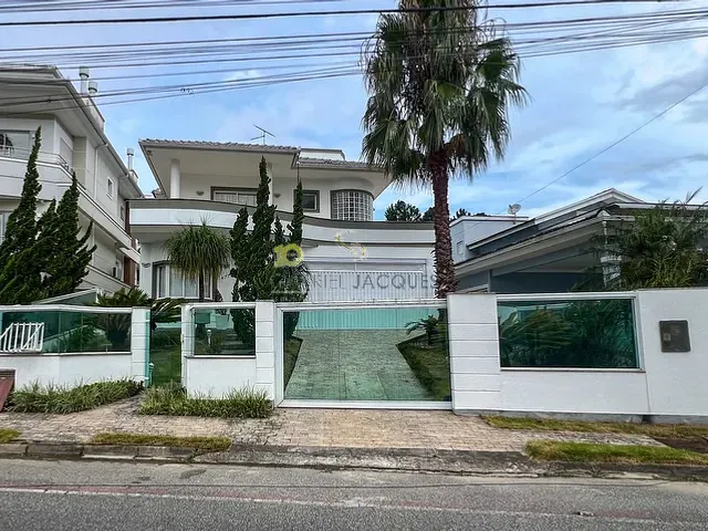 Casa 3 quartos e 1 banheiro, à venda, no bairro Pedra Branca em Palhoça