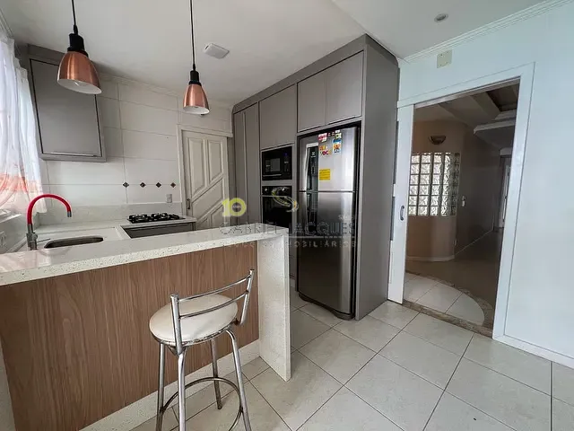 Casa 3 quartos e 1 banheiro, à venda, no bairro Pedra Branca em Palhoça